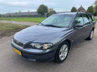 Volvo V70 2.4 D5 Geartronic /AIRCO/EXPORT!!!